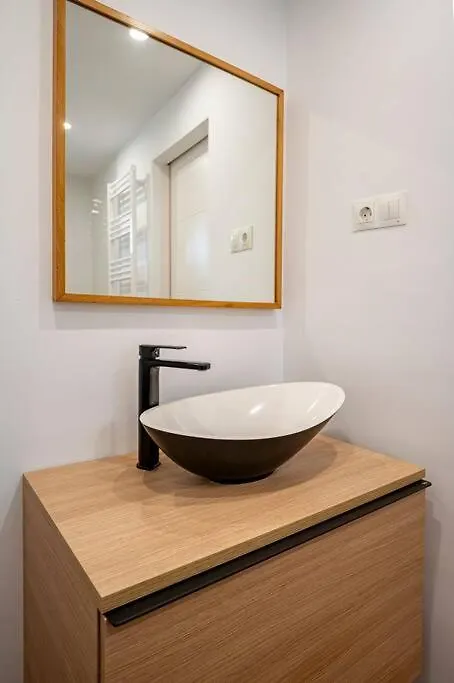 公寓 Elegant Studio With Balcony, Pool & Parking 马尔韦利亚