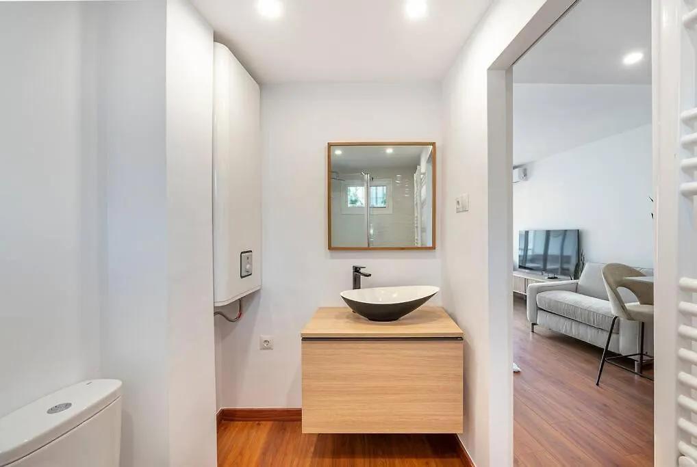 公寓 Elegant Studio With Balcony, Pool & Parking 马尔韦利亚 西班牙